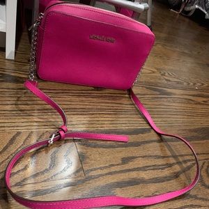 Beautiful Michael kors  pink messenger bag